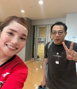 平野ノラの芸能人バレー部「KANORA JAPAN」で人生初のバックアタックを決めた大御所芸人とは？ | 話題の投稿 | スポーツブル (スポブル)