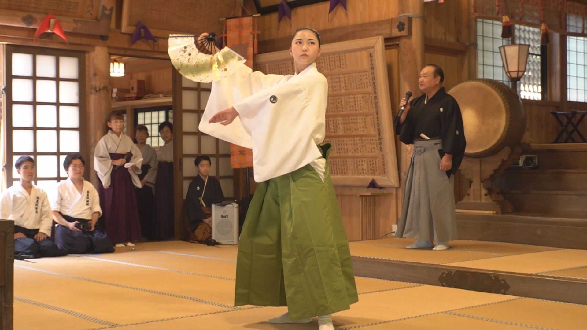 伝統芸能「剣詩舞」の全国大会 上越市の上竹美聖さんが4年連続出場