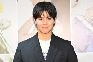 囲み取材に応じたGENERATIONSの片寄涼太【写真：ENCOUNT編集部】