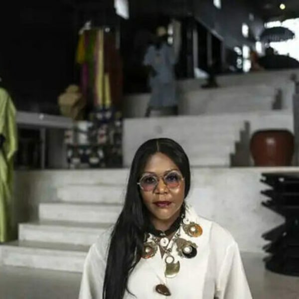 ナイジェリアのデザイナーが「アフロ・ラックス」を世界のファッションシーンに押し上げる - FashionNetwork 日本