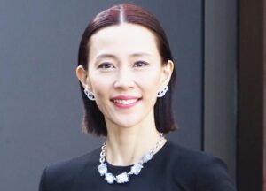 「１９番目のカルテ」木村佳乃の隣ですらり長身の若手看護士 実は父は元メジャーリーガ-、母はモデル「透明感素敵」「あんまり可愛くて」の声 - デイリースポーツ