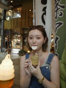 ”けいまなカップル”江野沢愛美、夫と焼肉デート！ハイテンションなスマイルショット！ | 話題の投稿 | スポーツブル (スポブル)