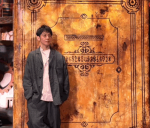 驚愕の舞台美術！西野亮廣、本棚セットを「売っちゃおうよ」と提案 | 話題の投稿 | スポーツブル (スポブル)