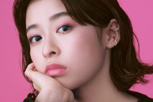 森七菜が魅せる3つのメイク、ミス ディオール コレクション。｜Beauty｜madameFIGARO.jp（フィガロジャポン）