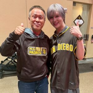 「今日一番興奮しました！」元芸能リポーター・井上公造、ペトコ・パークスタジアムでMLB観戦&偶然あの人と鉢合わせ！ | 話題の投稿 | スポーツブル (スポブル)