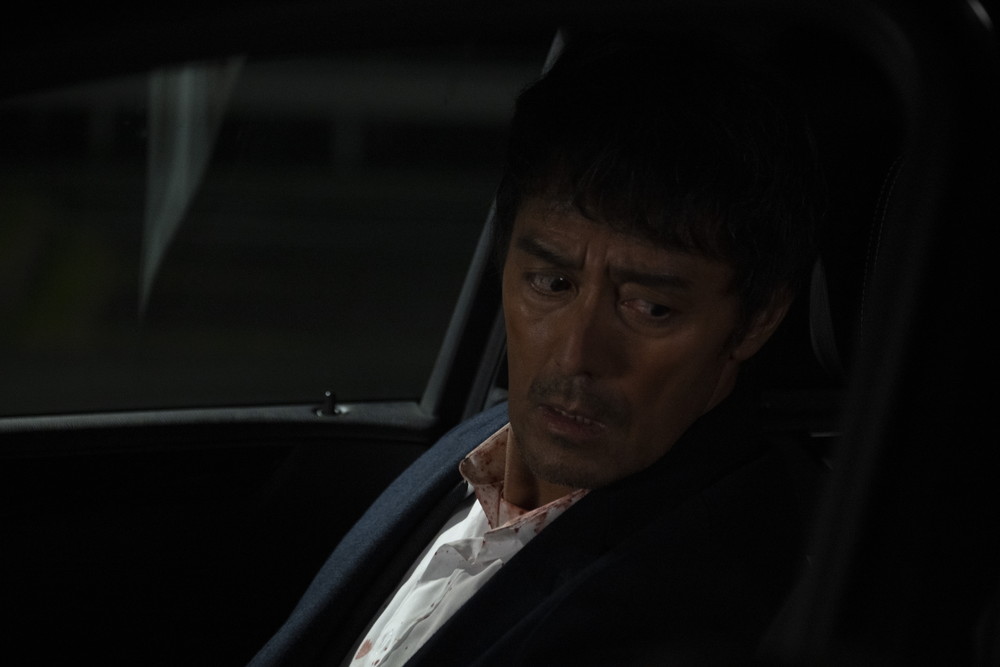 『俺ではない炎上』阿部寛＆芦田愛菜 新規本編映像＆場面写真解禁 - 映画情報どっとこむ