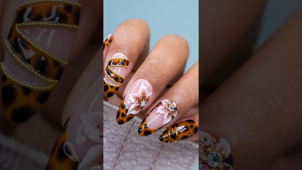 上品なブラウンフラワーネイル | ネイルアートのインスピレーション #natdenail #naildesign #nailtutorial