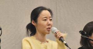 NewJeans問題の本質 アーティストの自律性はどこへ - 毎日新聞