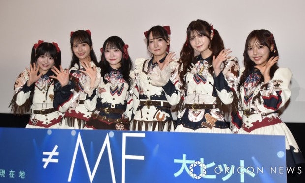 映画『≠ME THE MOVIE -約束の歌-』大ヒット御礼舞台あいさつ≠ME（左から）櫻井もも、尾木波菜、本田珠由記、鈴木瞳美、菅波美玲、落合希来里 （C）ORICON NewS inc.