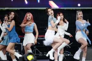 K－POPコンサート、突然の無期延期－中国が韓流受け入れ再開に待った - Bloomberg