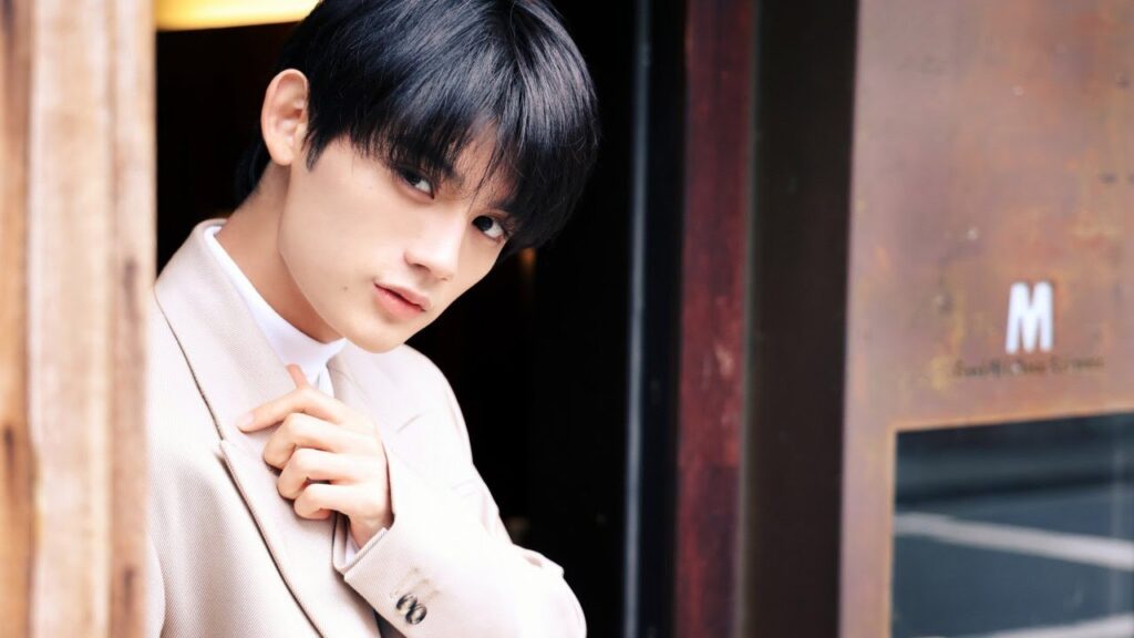 藤原大祐、“タイで活躍する人気モデル役”で自然体な魅力放つ「(LOVE SONG)」場面写真解禁 藤原大祐、“タイで活躍する人気モデル役”で自然体な魅力放つ「(LOVE SONG)」場面写真解禁