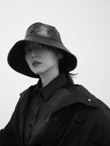 奥深い黒の世界。長澤まさみが魅せるモンクレール × エドワード・エニンフル vol.3 | Fashion