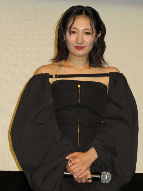 映画「By 6 am　夜が明ける前に」完成披露試写会に登壇した武田梨奈（撮影・村上幸将）