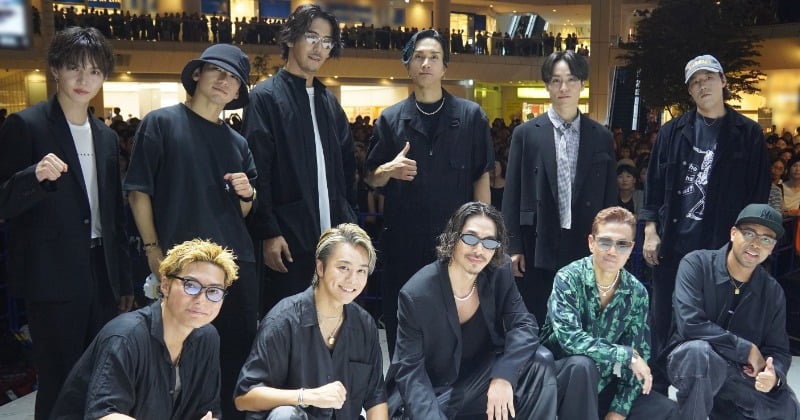 EXILE、約20年以上ぶりのショッピングモールイベントに5000人集結 ATSUSHI「夏風邪」も会場大熱狂のパフォーマンス - ORICON