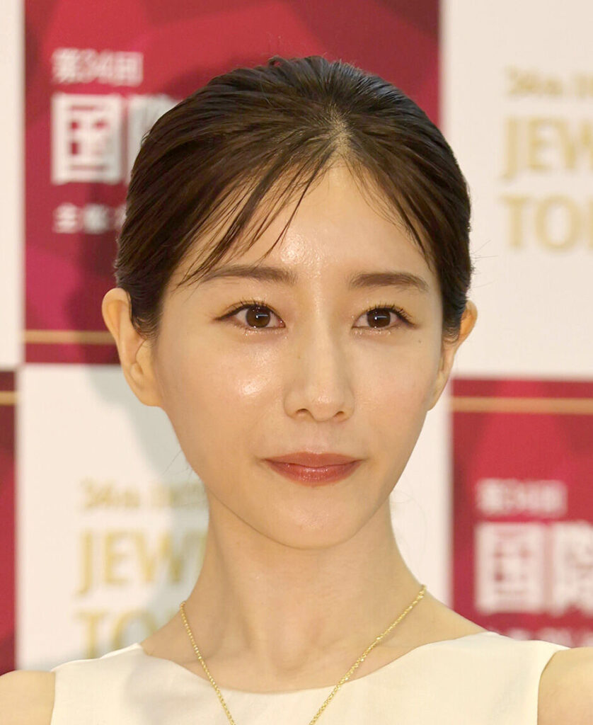 田中みな実の衣装にくぎ付け「きゃわわ」美スタイル全開「盛れすぎ」「お美しい」「可愛すぎる」 – スポーツ報知 田中みな実