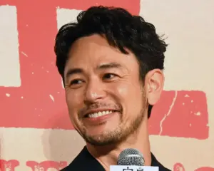 妻夫木聡　17歳年下人気女優とのプライベートでの交流告白「結構ご飯一緒に食べたり」「週末婚状態に」 - スポニチ Sponichi Annex 芸能