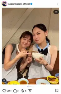 佐々木希　「お口に含んだ状態でのお写真すみません」大政絢とキュートに焼き肉堪能「目が幸せ」の声 - スポニチ Sponichi Annex 芸能