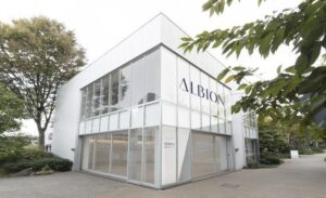 アルビオンが3日間限定のPOPUPイベント『ALBION Beauty Tour ~透明の国へようこそ~』を開催！“透明感”感じる空間で、アルビオン独自の先行乳液体験など多数コンテンツをご用意 | 株式会社アルビオンのプレスリリース