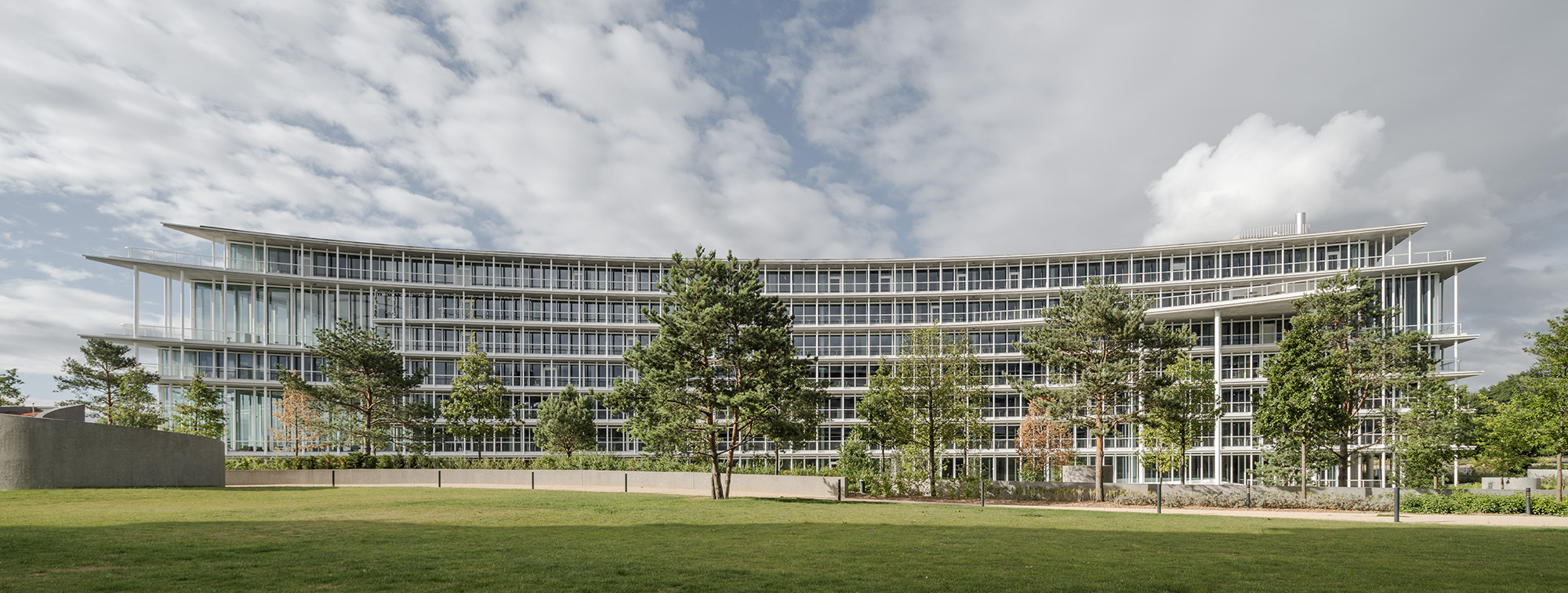 〈ロンバー・オディエ新本社（Lombard Odier New Headquarters）〉ヘルツォーク＆ド・ムーロン（Herzog & de Meuron）