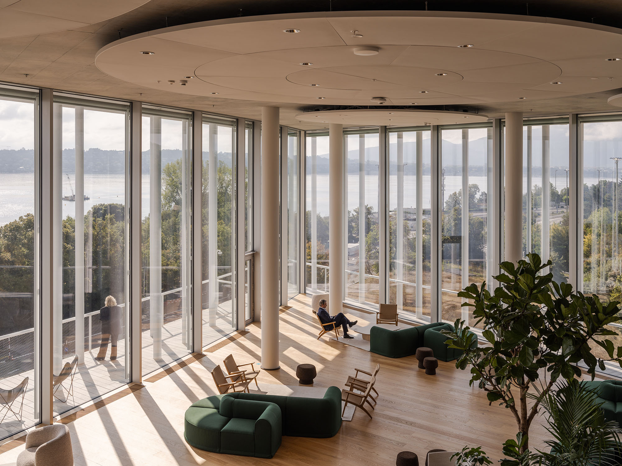 〈ロンバー・オディエ新本社（Lombard Odier New Headquarters）〉ヘルツォーク＆ド・ムーロン（Herzog & de Meuron）