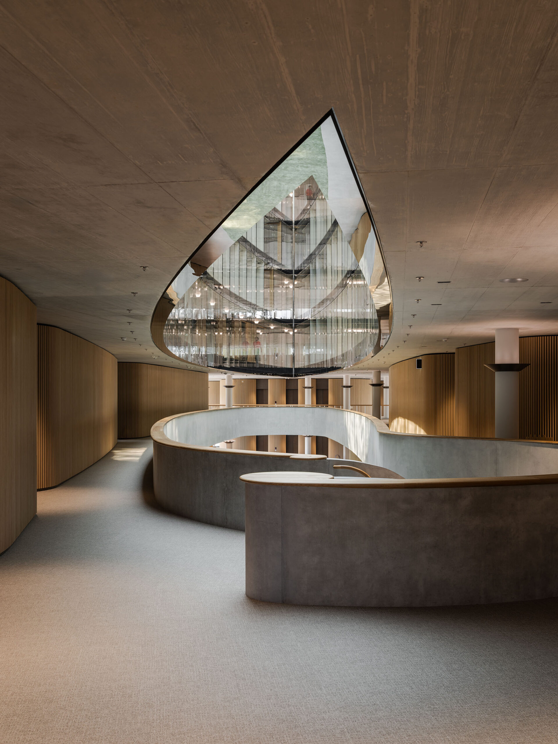 〈ロンバー・オディエ新本社（Lombard Odier New Headquarters）〉ヘルツォーク＆ド・ムーロン（Herzog & de Meuron）