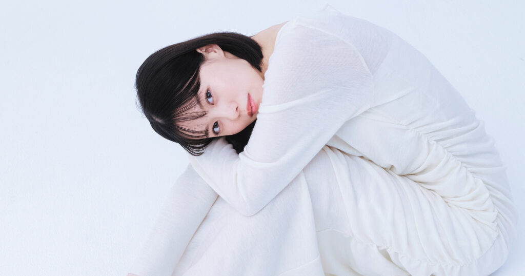 志田彩良「どこにいても常に話して、笑ってる。それが一番私らしい姿です」 | ビューティー、ファッション、エンタメ、占い…最新情報を毎日更新 | ananweb