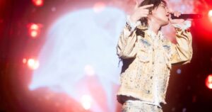D-LITEが日本最新曲をパフォーマンス、来年デビュー20周年のBIGBANGの活動にも言及 - ナタリー