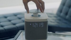 安眠に導く睡眠専用デバイス「nemcaro（ネムカロ）」癒しの音楽と香りで心地よい眠りを (2025年9月7日) - エキサイトニュース