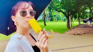 比嘉愛未、北海道での夏休みオフショットにファンうっとり！「夏を満喫してる比嘉ちゃん、めっちゃ可愛くて癒されてます」 | 話題の投稿 | スポーツブル (スポブル)