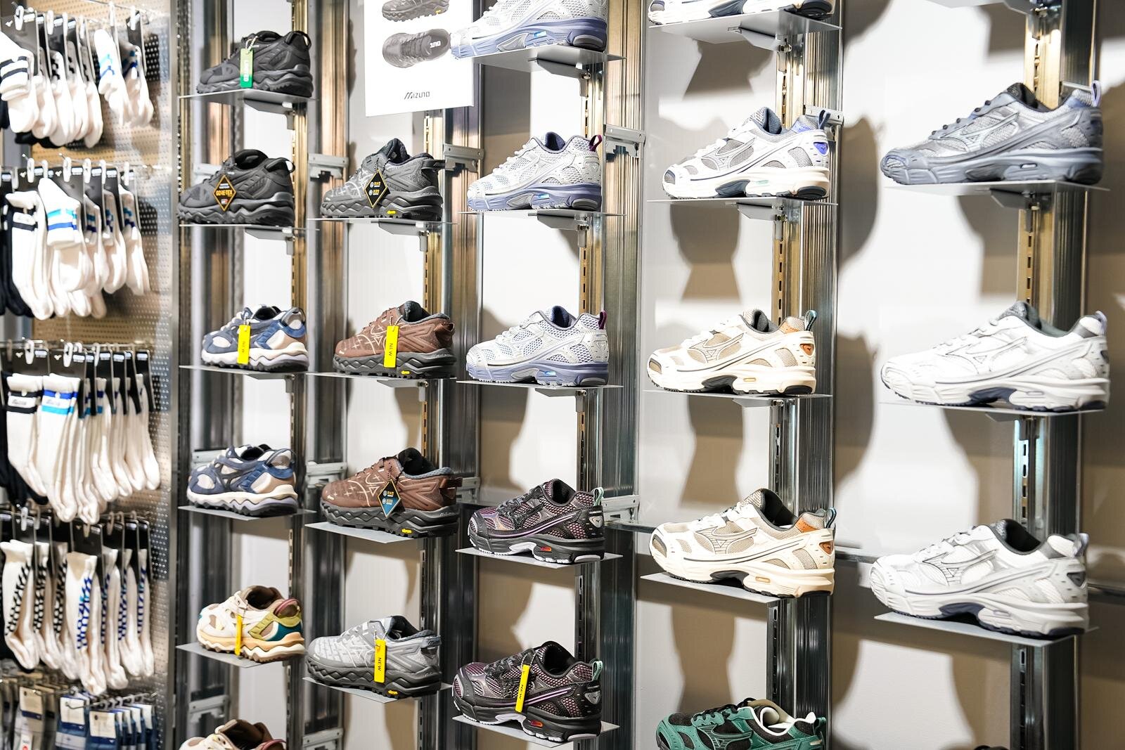 ミズノ(MIZUNO) ウェーブライダー 10｜写真4