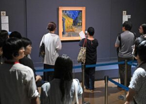 「待ってた」ゴッホに神戸で会えた 全国のファン、名画に「ほれぼれ」 開幕した「大ゴッホ展」|社会 - 神戸新聞