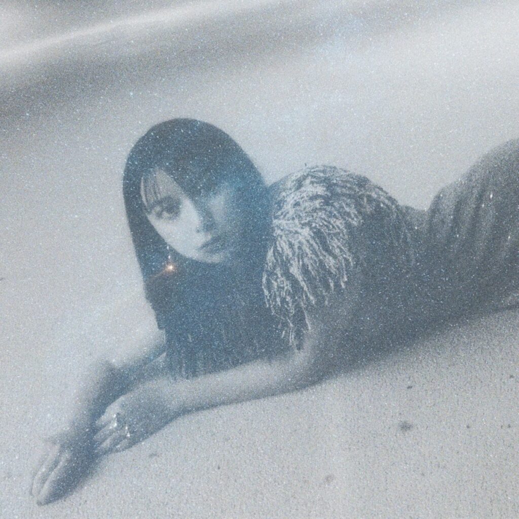 adieu（上白石萌歌）、一夜限りのワンマン・ライヴ"adieu LIVE 2025 à la plume"9/23 KT Zepp Yokohamaにて開催決定