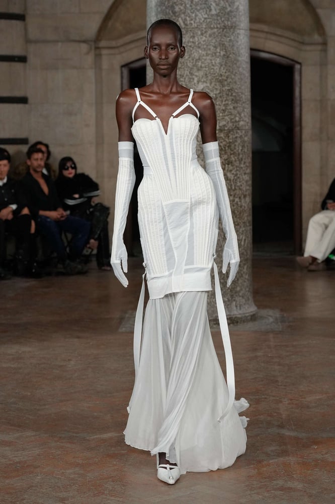 Knwls、今シーズンはロンドンのキャットウォークからミラノへ