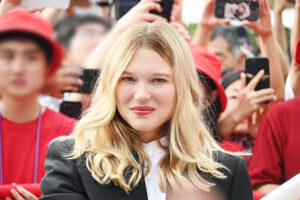 万博にレア・セドゥ降臨、会場どよめき「やばい！」…フランスナショナルデー | Lmaga.jp