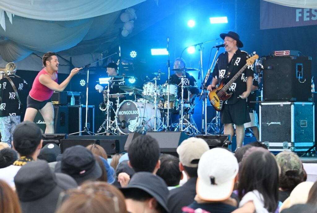 唐津のビーチで音楽フェス　「からつドロップ」　初日はMONGOL800らが熱いパフォーマンス　2日目は木村カエラ、adieu（上白石萌歌）など12組 Karatsu Drop Festival 2025 | 暮らし・文化 | 佐賀県のニュース