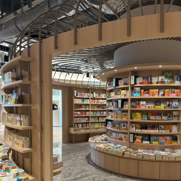 「ニュウマン高輪」にオープンした「BUNKITSU TOKYO(ブンキツ トーキョー)」の『tomarigi』