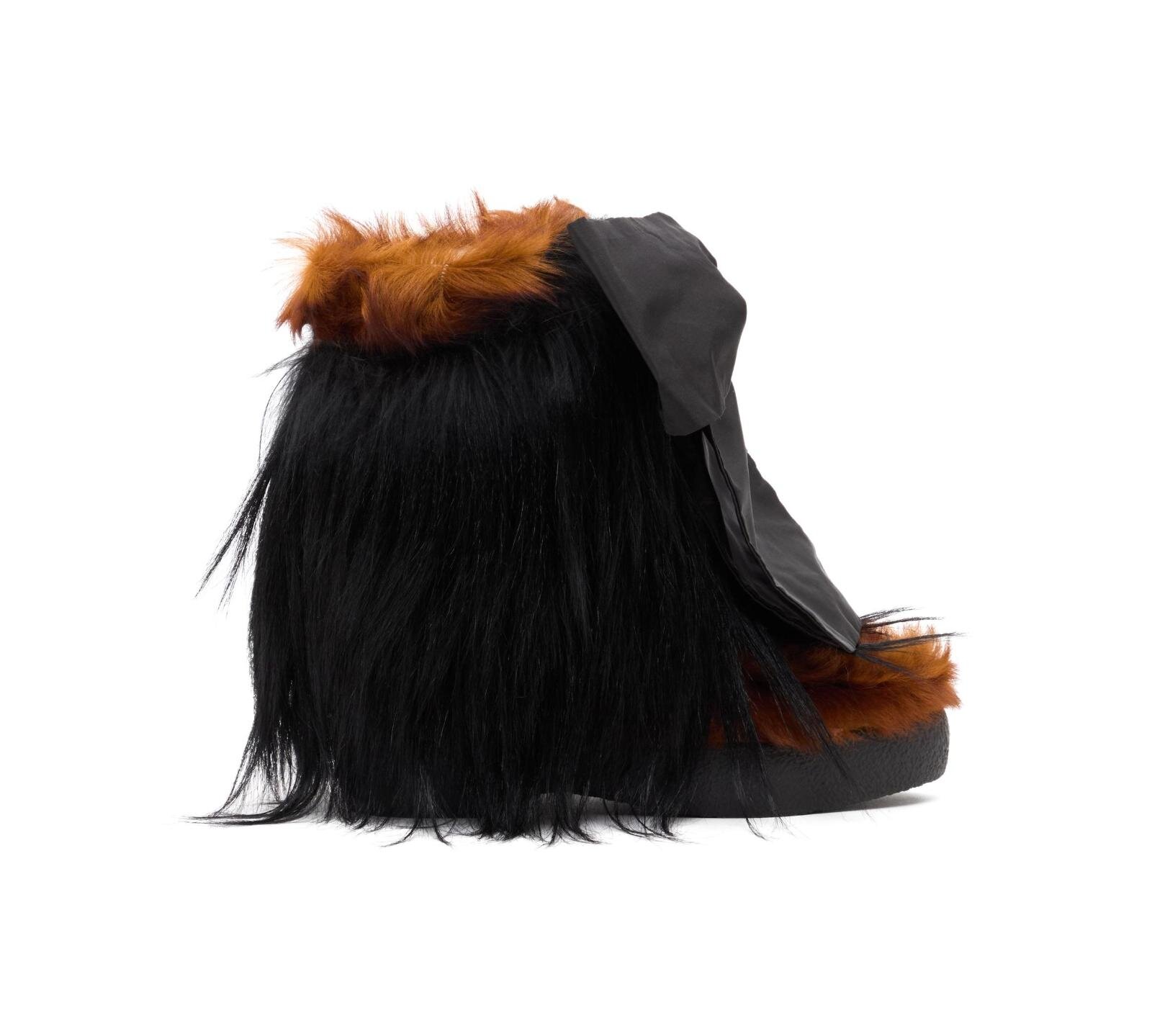 スノーイッシュファー アンクルブーツ 389,400円