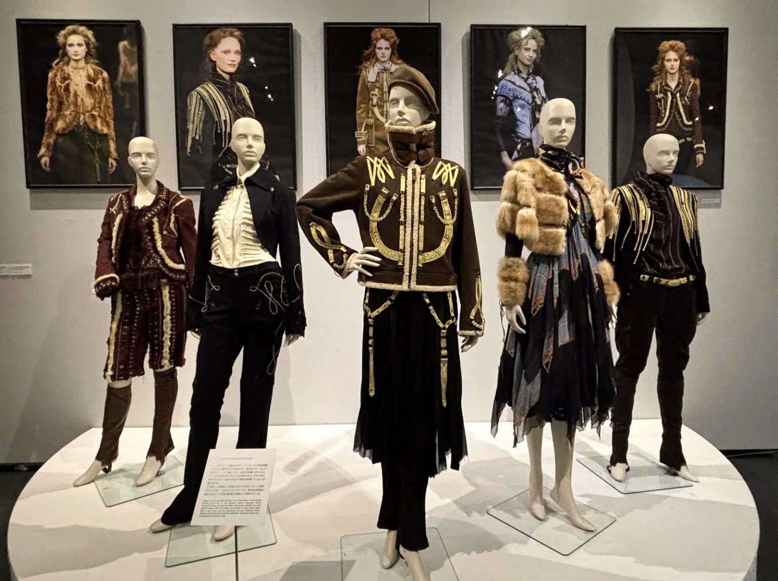 神戸ファッション美術館で特別展「Beyond Creation ― 永澤陽一の創造と革新 」が2025年9月13日(土)~11月9日(日)まで開催中。時代の先端に挑み続けたファッションの進化と軌跡を辿ってみた! #東灘区 #神戸ファッション美術館 #永澤陽一 神戸ファッション美術館で特別展「Beyond Creation ― 永澤陽一の創造と革新 」が2025年9月13日(土)~11月9日(日)まで開催中。時代の先端に挑み続けたファッションの進化と軌跡を辿ってみた! #東灘区 #神戸ファッション美術館 #永澤陽一