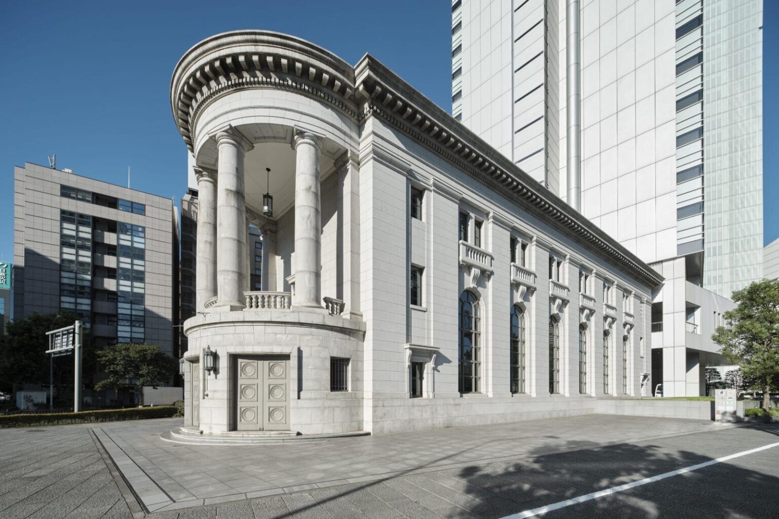 横浜馬車道の新施設「バンクパーク」歴史的建築物をいかしたギャラリー併設レストランなど – ファッションプレス 横浜馬車道の新施設「バンクパーク」歴史的建築物をいかしたギャラリー併設レストランなど - ファッションプレス