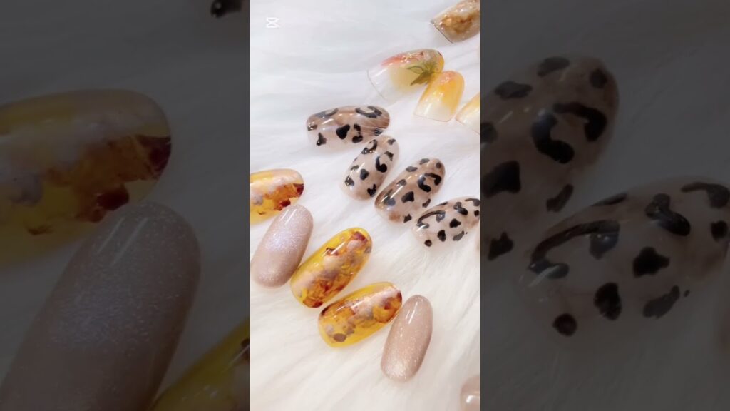 【ネイル】秋ネイルデザイン🍂 #nailart #shorts #autumnnails #東京ネイルサロン #トレンドネイル #秋ネイル #ニュアンスネイル #べっ甲ネイル #ワンホンネイル