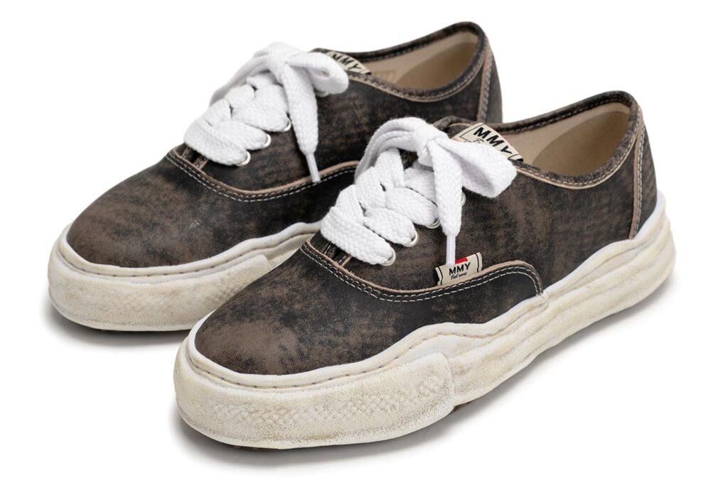 メゾン ミハラヤスヒロ“削り出し”レザーアッパーのユーズド風スニーカー – ファッションプレス メゾン ミハラヤスヒロ“削り出し”レザーアッパーのユーズド風スニーカー - ファッションプレス