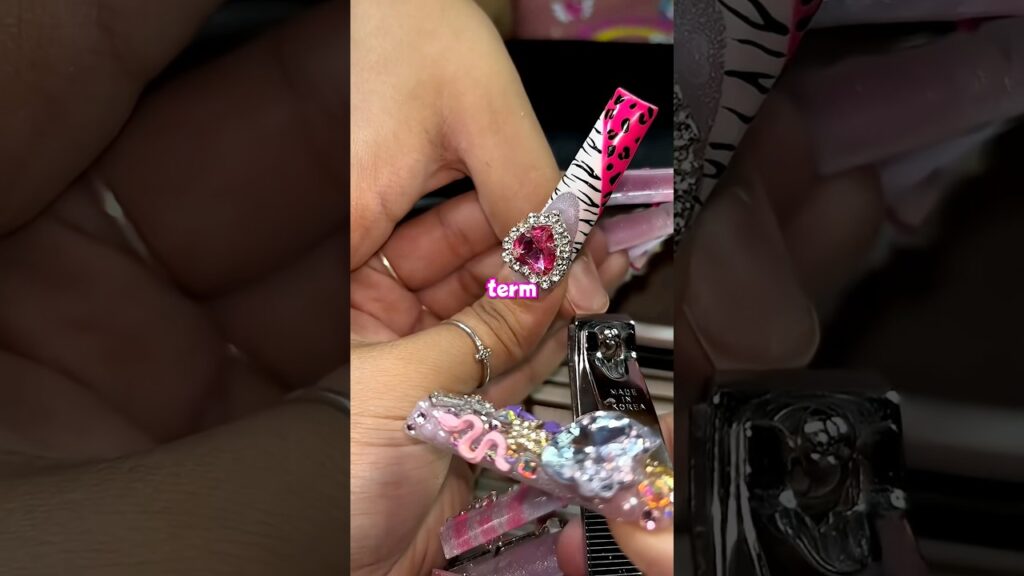 💕 #nailtech #nails #nailart #nailinspo #pressonnails #grwn #hairstyles #simplenails