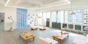 建築家・永山祐子の個展『確かにありそうなもの』が新宿で開催中 - ELLE