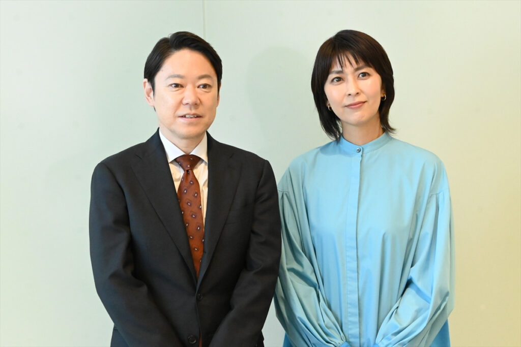 阿部サダヲ＆松たか子、ドラマ『しあわせな結婚』第1話囲み取材会に登場