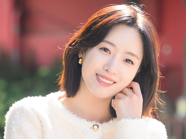 「噂のデキ婚ではありません」K-POPアイドル出身女優が突然の結婚を発表したワケ | cinemacafe.net