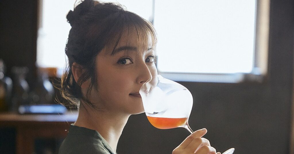 「料理が天才的に美味しい」佐々木希がお気に入りレストランで仲よしシェフとほろ酔いトーク(佐々木 希) | FRaU the Earth 「料理が天才的に美味しい」佐々木希がお気に入りレストランで仲よしシェフとほろ酔いトーク(佐々木 希) | FRaU the Earth