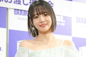 「爆美女」「凄い!」 ”ぴたぴた”ニットスタイルに反響「めっちゃ可愛い」「お似合い」 | ENCOUNT 岡田紗佳【写真:ENCOUNT編集部】
