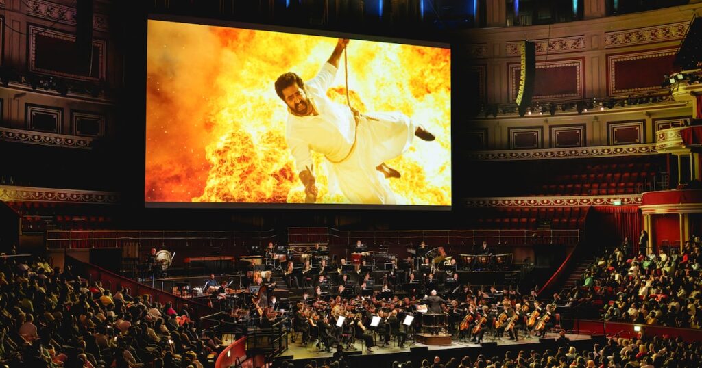 インド映画「RRR」のシネマコンサートが開催決定、明日からチケット最速先行販売 - ナタリー