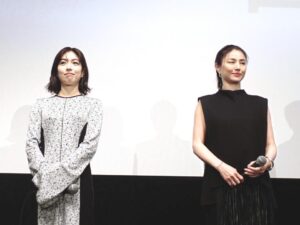 奇跡の４９歳・井川遥 黒のノースリーブで魅了 映画「見はらし世代」舞台あいさつで「来年、私５０歳になるんです」 - デイリースポーツ