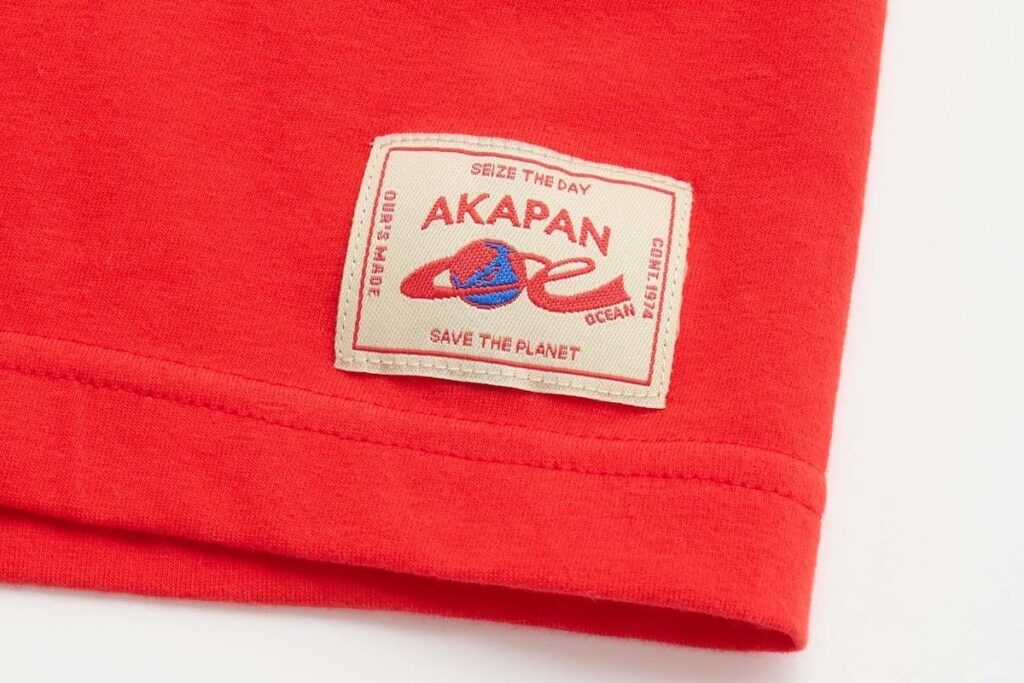 令和版、赤いパンツの頑固者!? 俳優・小澤征悦氏がアパレルブランド、AKAPANを始動 | FORZA STYLE｜ファッション＆ライフスタイル[フォルツァスタイル]